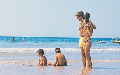 Specter reccomend nude beach family pictures