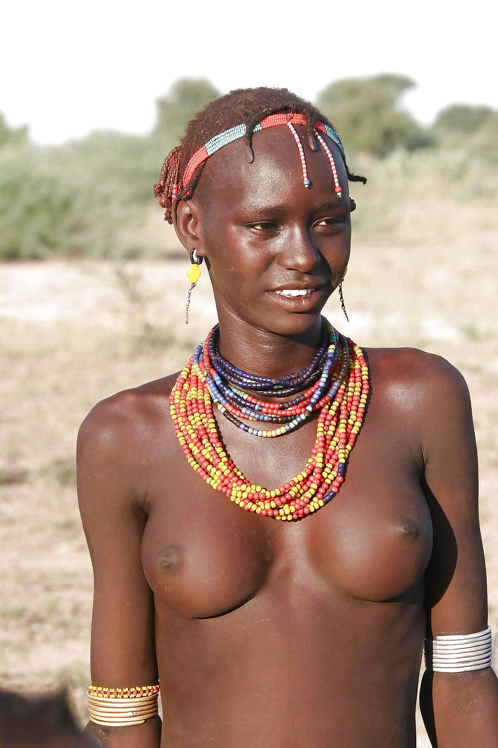Native africa black pusy photo