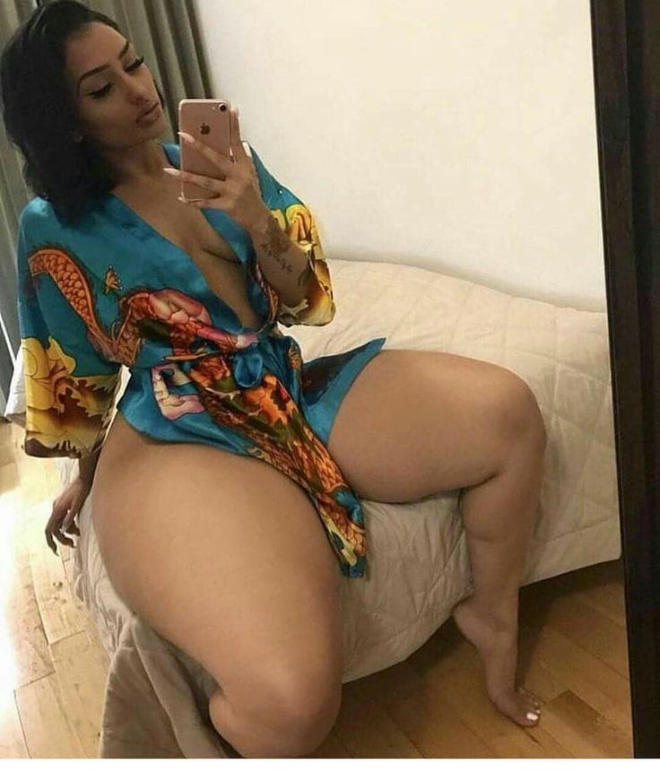 African thick nude thighs