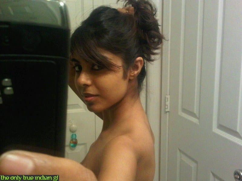 Cold F. reccomend girl gorgeous indian