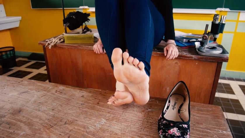 Teacher magic feet