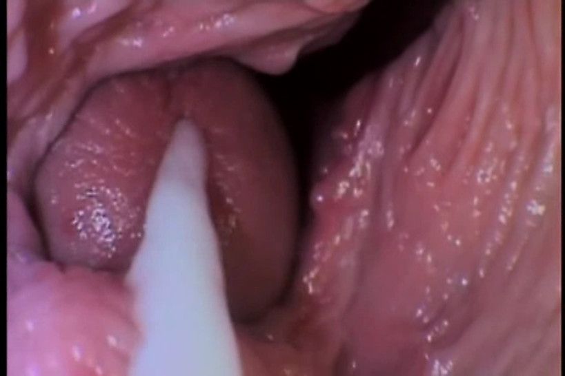Lady recommendet Camera inside vagina while having sex