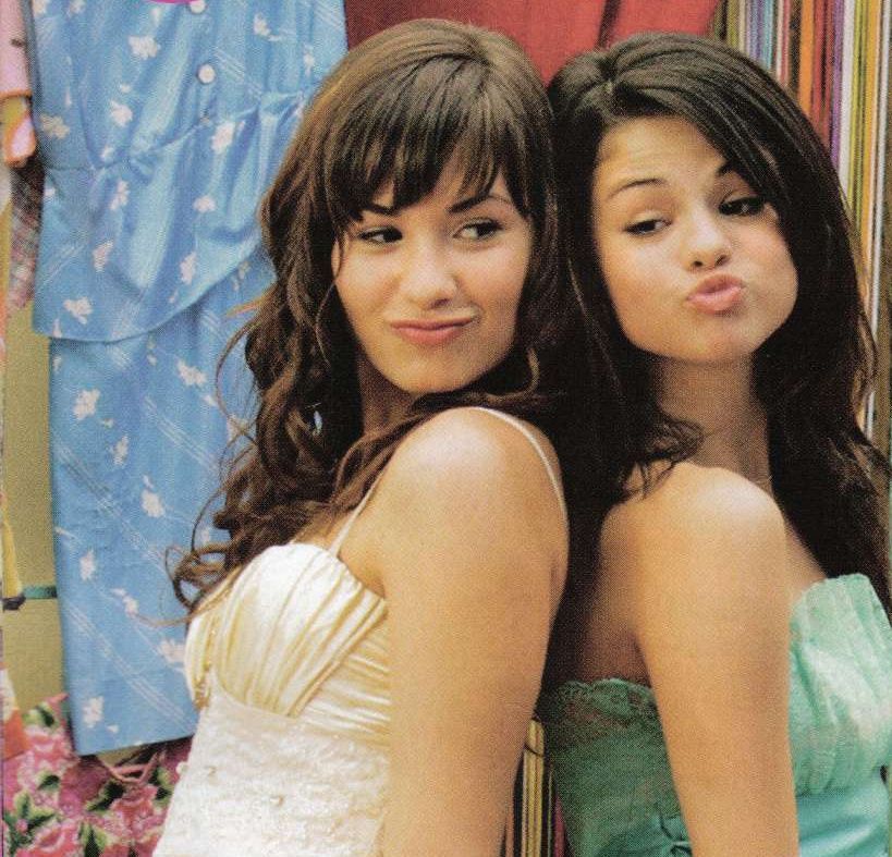 Selena gomez and demi naked together
