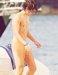 Kawaii reccomend Harry styles exposed cock